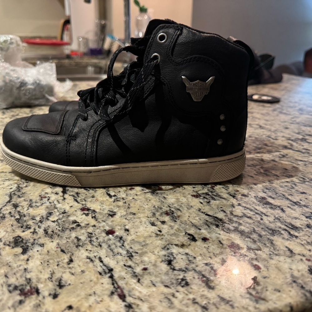 women’s harley davidson riding sneaker size 7.5 brand new no tag